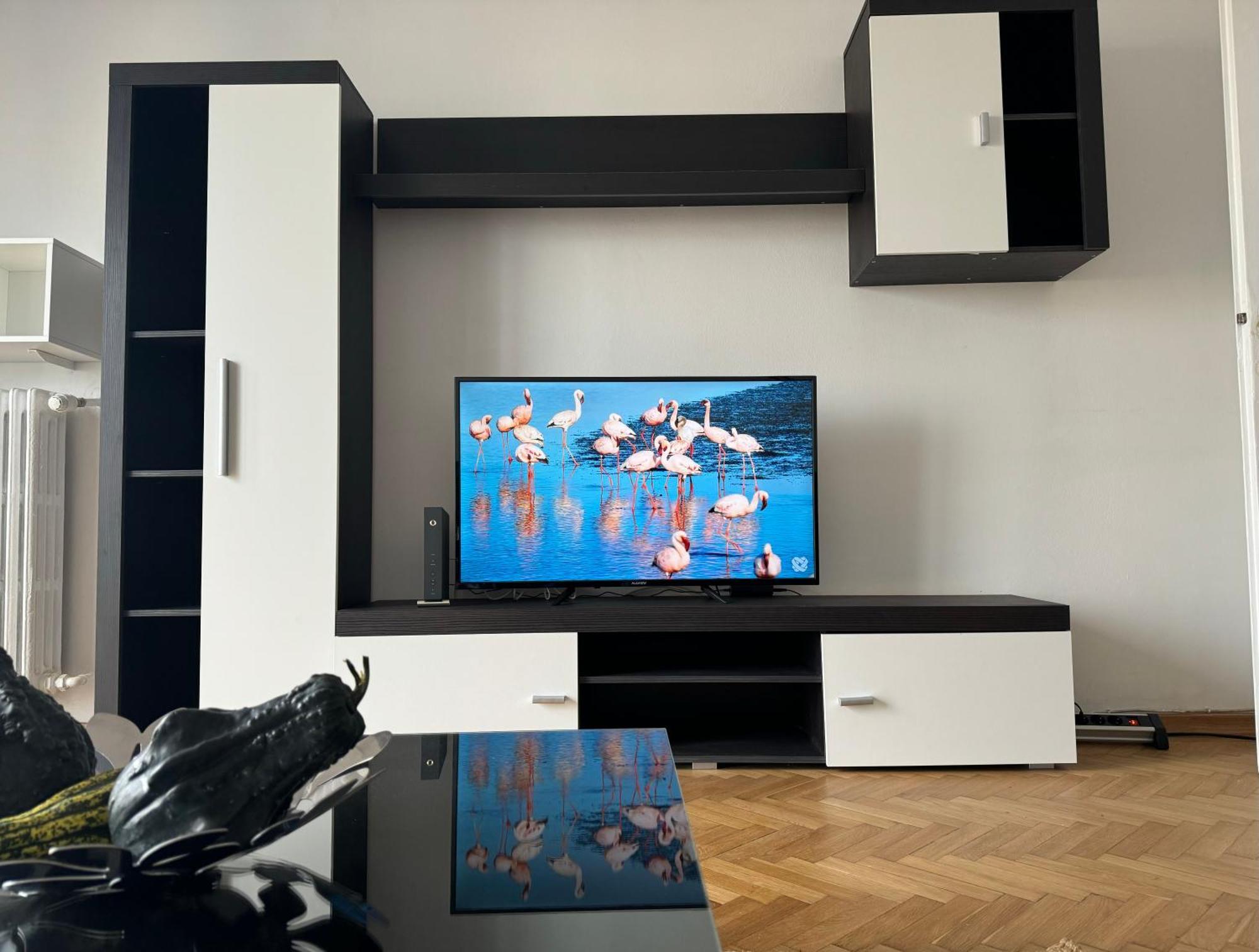 Airy & Beautiful Downtown Apartment Boekarest Buitenkant foto